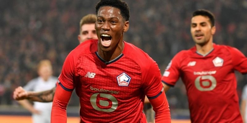 Jonathan David được thị trường chuyển nhượng săn đón