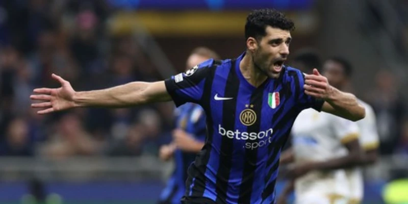 Tiền đạo Mehdi Taremi thi đấu bùng nổ tại World Cup