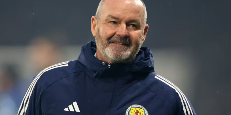Steve Clarke đề cao tính tập thể