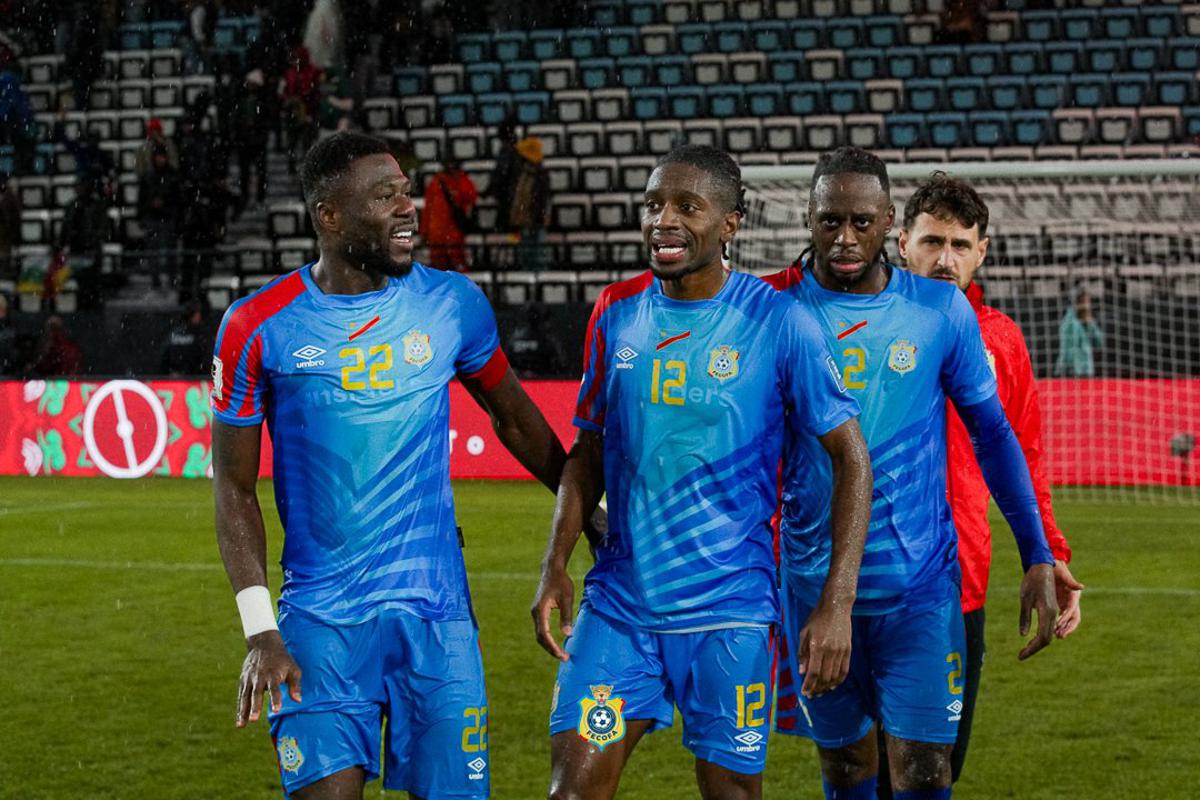 Mbemba được kỳ vọng sẽ tiếp tục duy trì phong độ ổn định