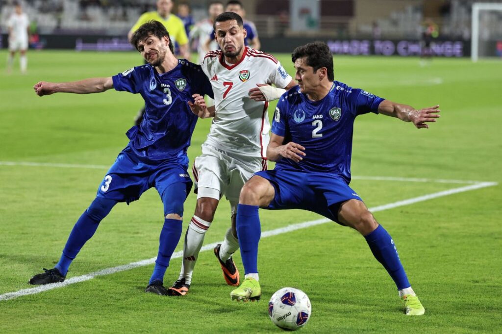 Thoát pressing 2 người? Không vấn đề với Uzbekistan!