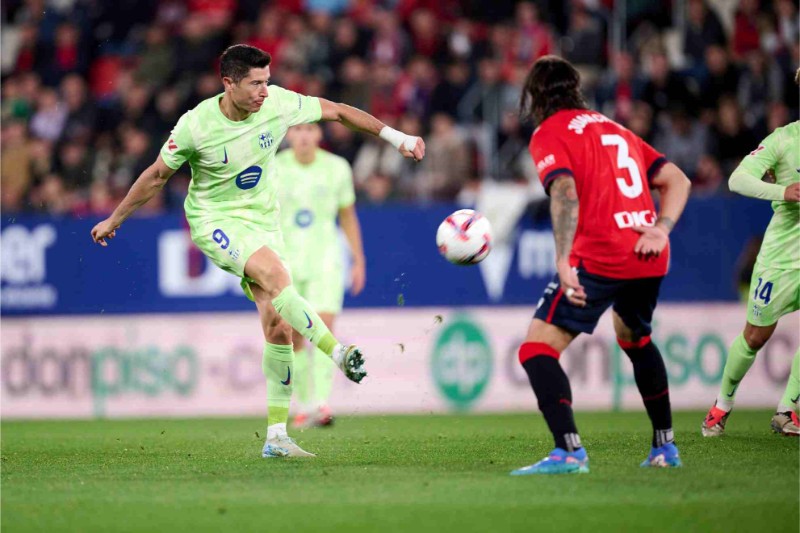 Osasuna khó ngăn cản được Barcelona